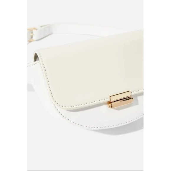 JUST FAB Get up and Go Belt Bag White/Cream - Picture 4 of 6